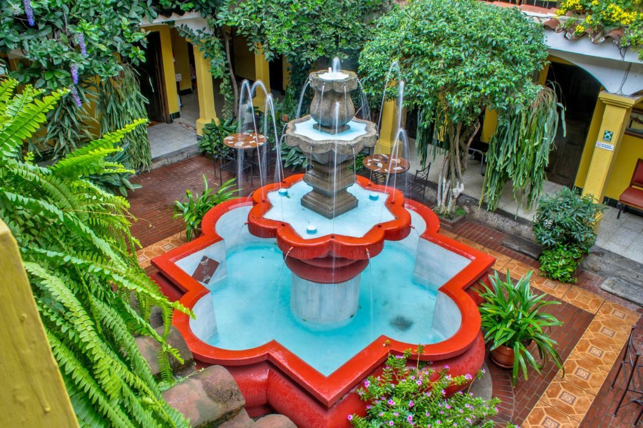 Posada San Vicente By Ahs Antigua Esterno foto