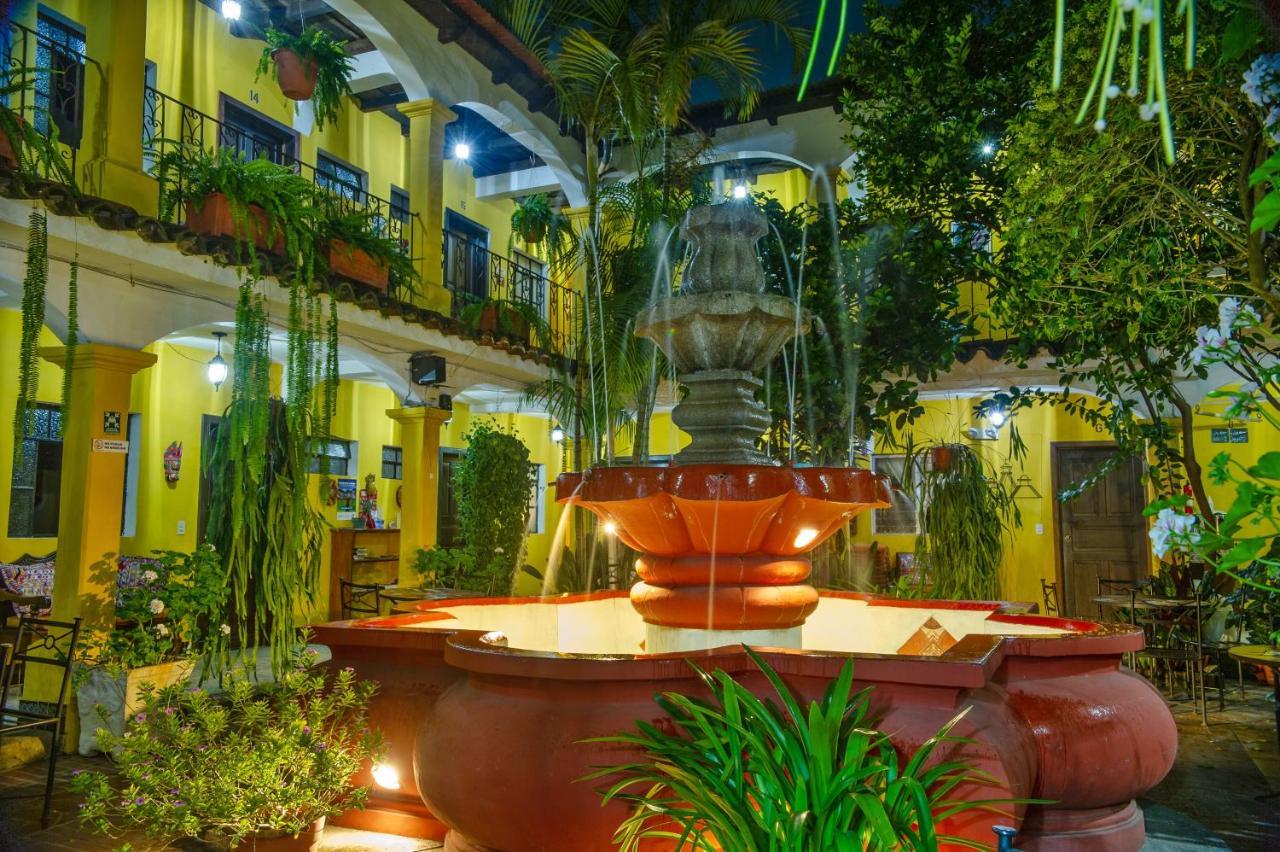 Posada San Vicente By Ahs Antigua Esterno foto